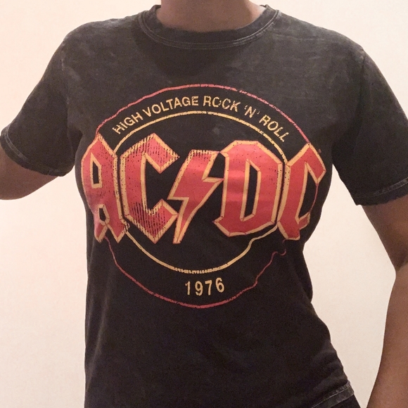 Amplified Official AC/DC ACDC logo rock star vintage tunique vip t-shirt xl 44 Amplified Official AC/DC ACDC logo rock star vintage tunique vip t-shirt xl 44